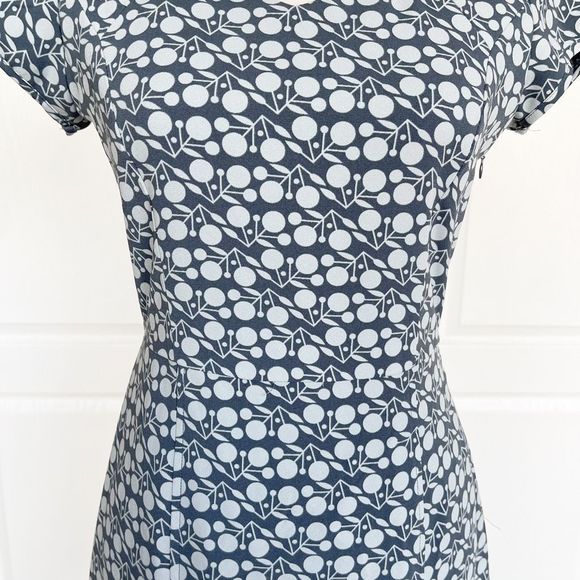 Down East XS Diamond‎ Heart Neckline Floral Geometric Designed Sheath Dress - Picture 6 of 11